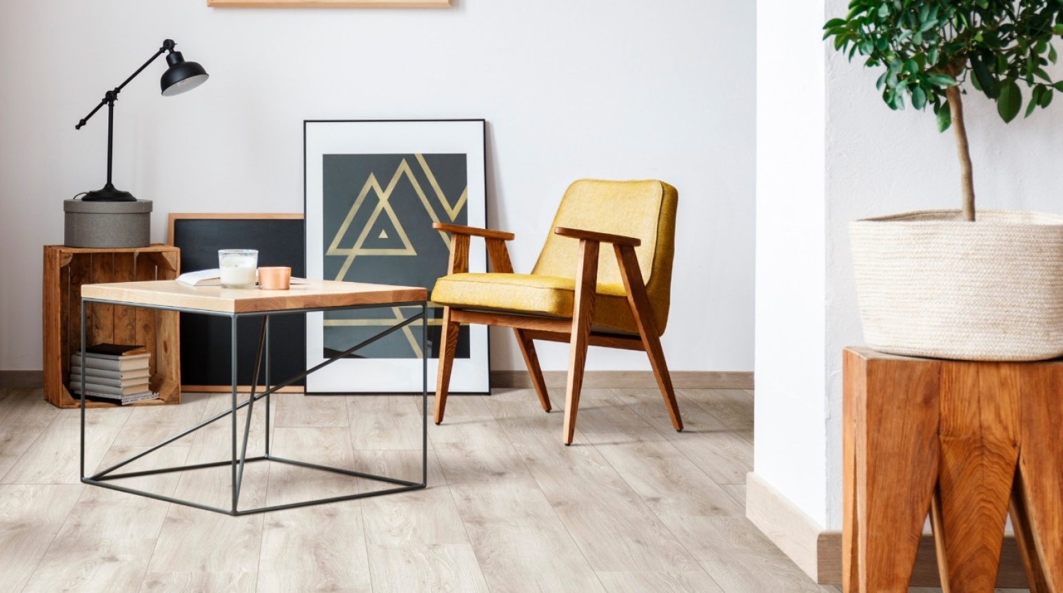 What is Vinyl Flooring? Types & Advantages | Unigen