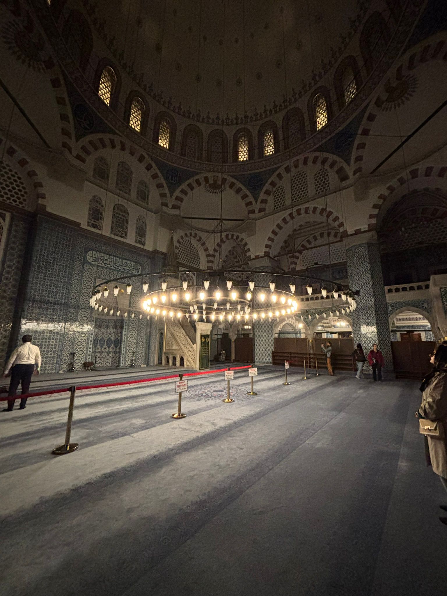 Rüstem Paşa ve Yeni Cami'de "Geometri ve Sanat Üzerine"